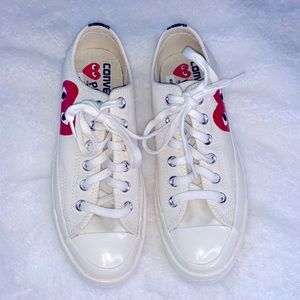 COMME DES GARCONS PLAY X CONVERSE CHUCK TAYLOR